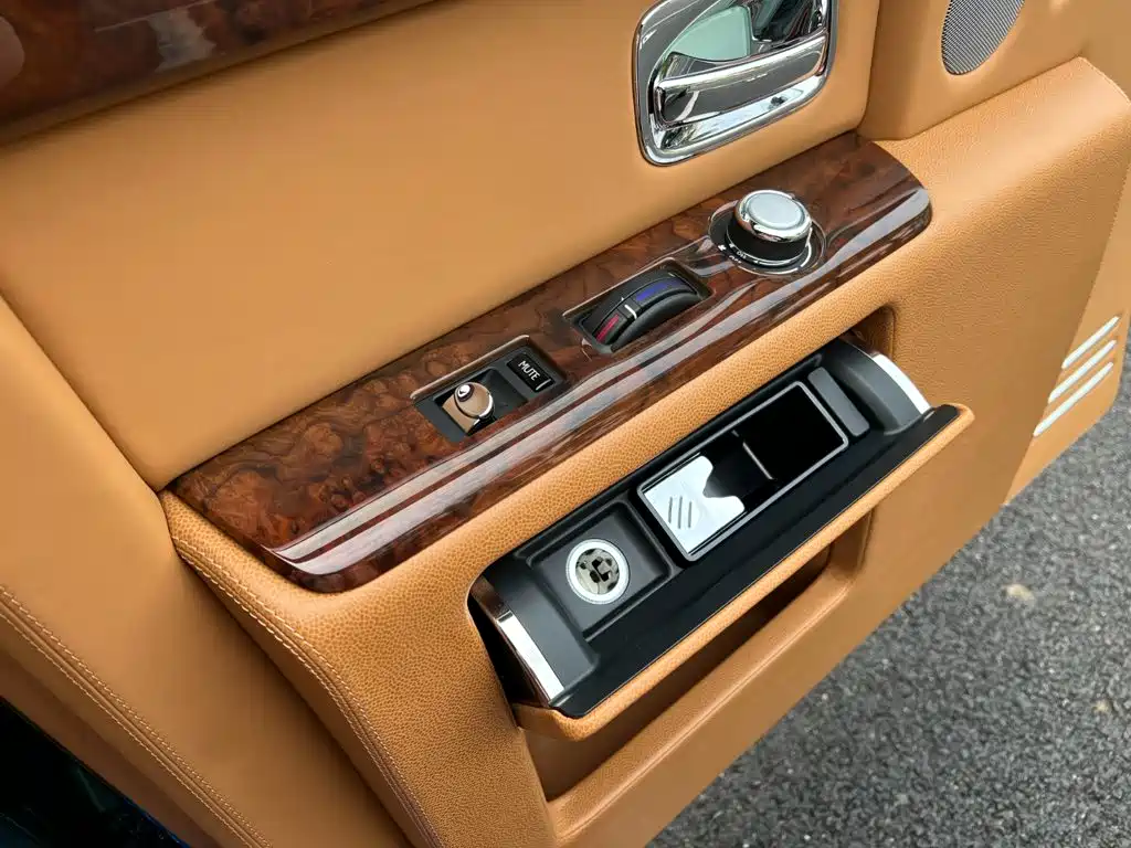 Rolls-Royce Phantom 2014 2013 6.7L Extended Wheelbase (EWB)
