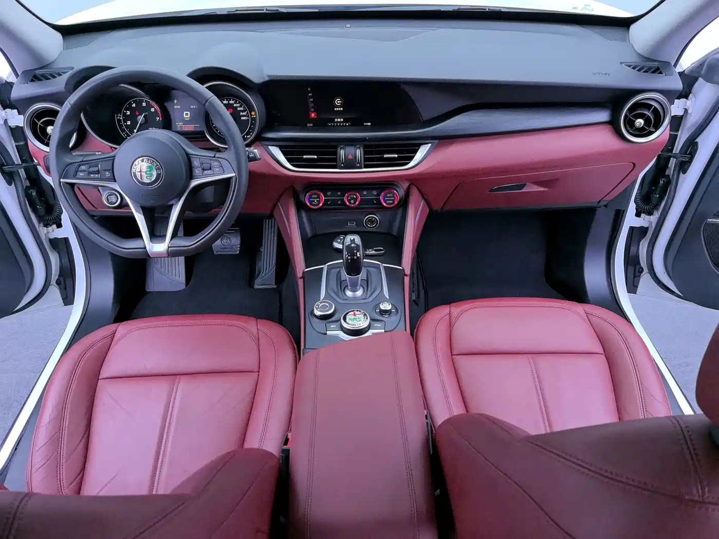 Alfa Romeo Stelvio 2019 2017 2.0T 200HP Elite