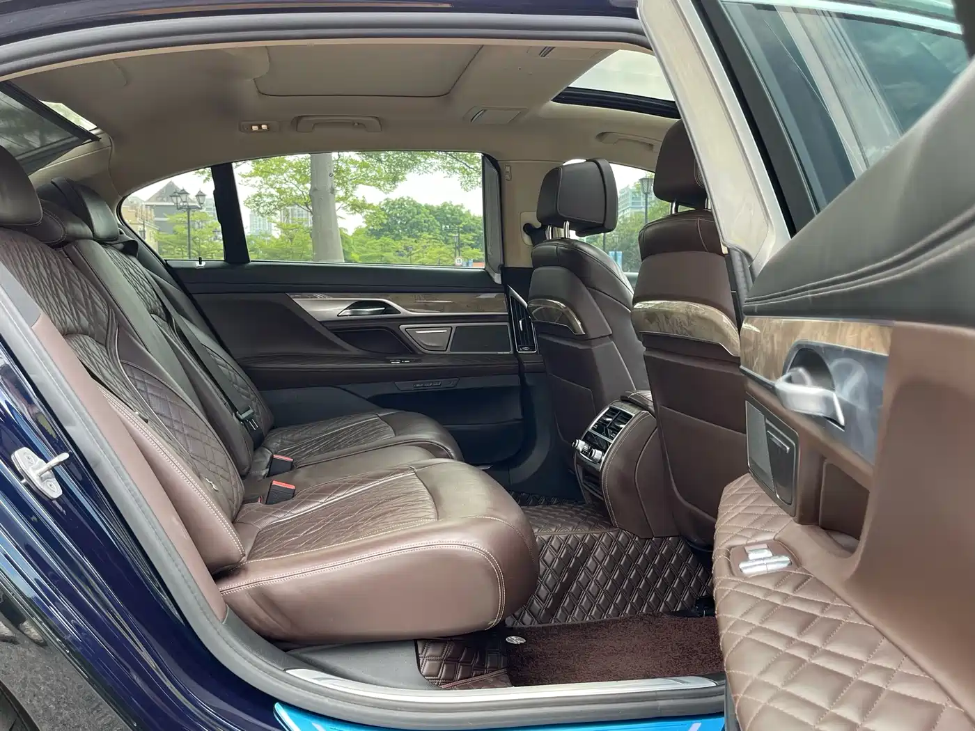 BMW 7 Series 2021 2021 Model 740Li Leading Luxury Package