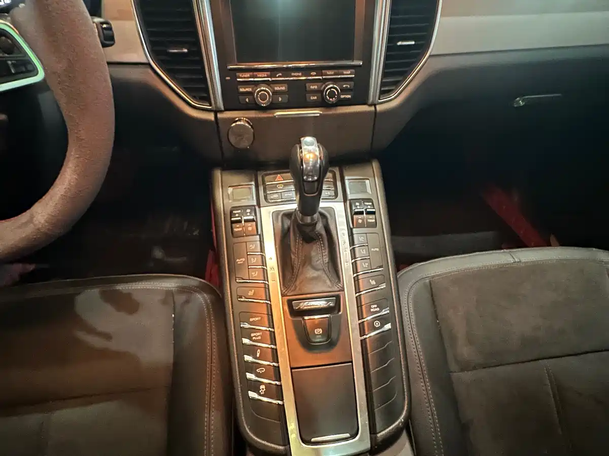 Porsche Macan 2014 Macan S 3.0T фото 9
