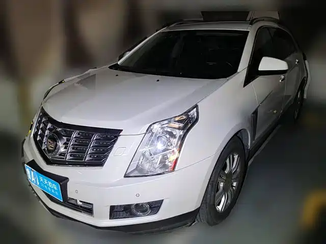 Cadillac SRX 2013 3.0L Luxury — фото 1