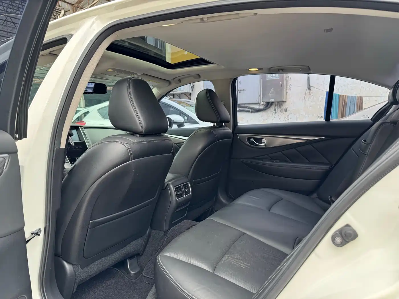 Infiniti Q50L 2017 2016 Model 2.0T Progressive Edition