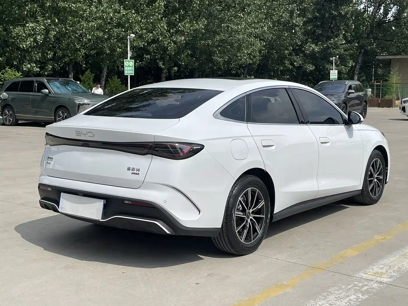 BYD Seal 06 New Energy 2024 DM-i 120KM Honor фото 5