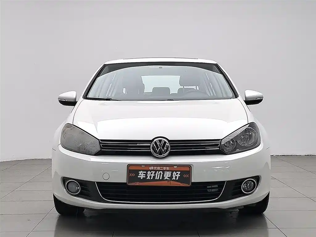 Volkswagen Golf 2012 1.6 Manual Comfort Type фото 3