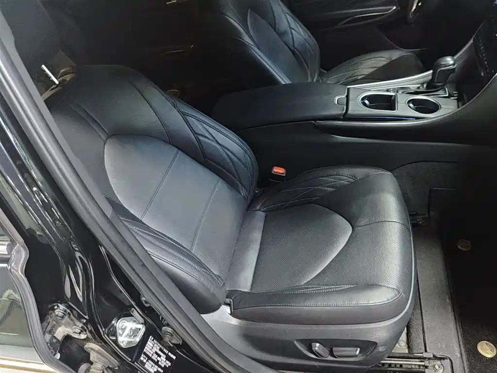 Toyota Avalon 2023 2.5L Touring Premium Edition фото 25