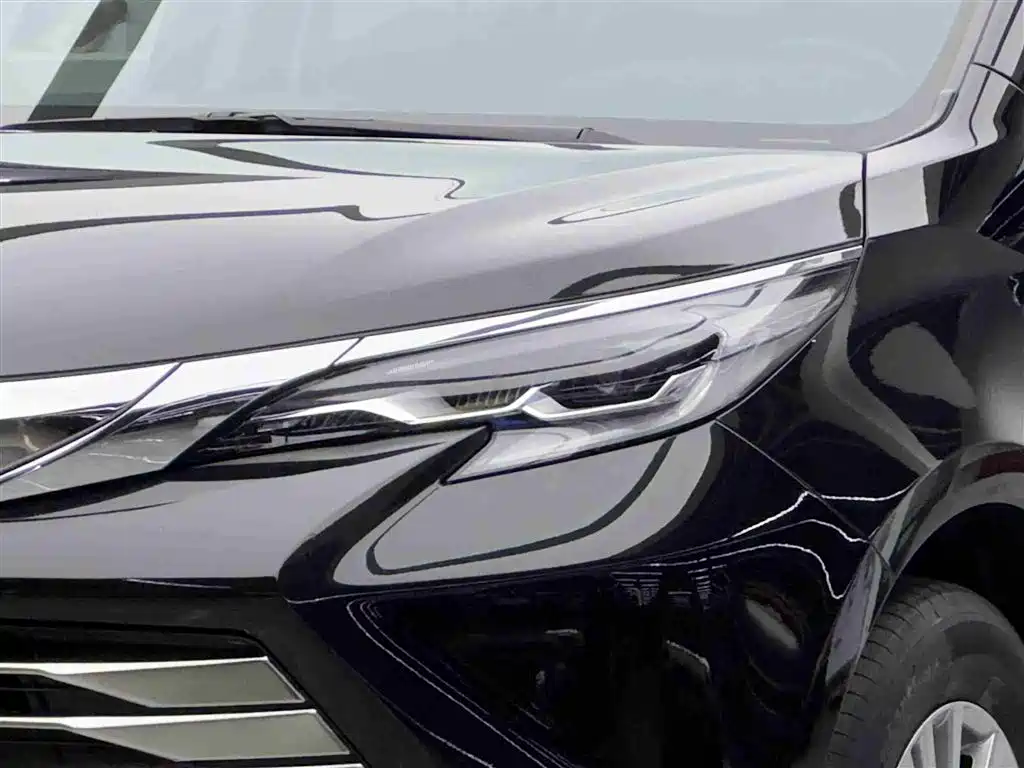 Toyota Sienna 2021 2.5L Hybrid Comfort Edition фото 3