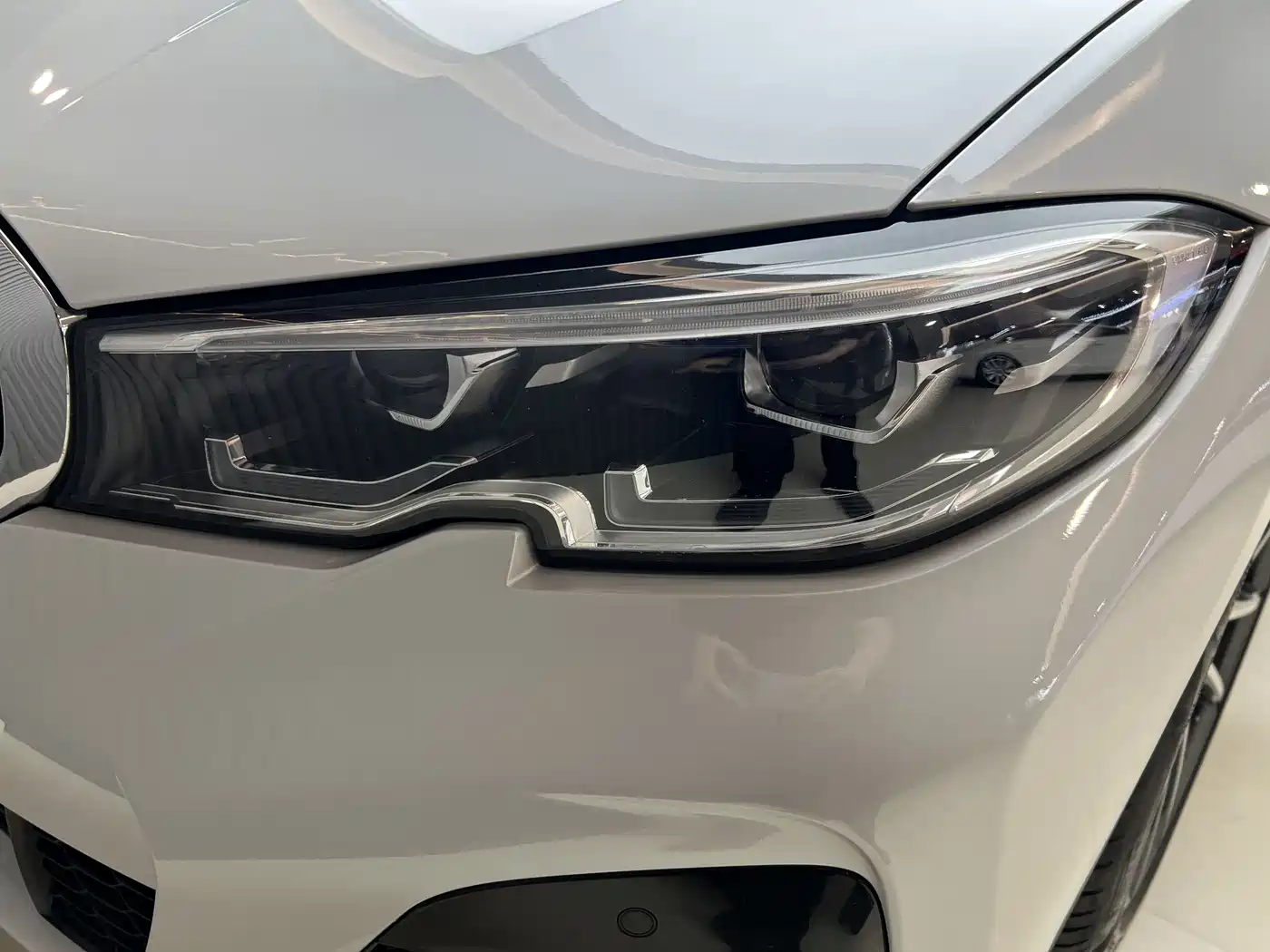 BMW 3 Series 2022 320Li M Sport Package фото 14