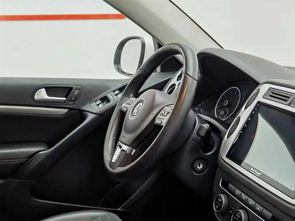 Volkswagen Tiguan 2016 Model 300TSI Automatic 4WD Trend Vision Edition фото 22