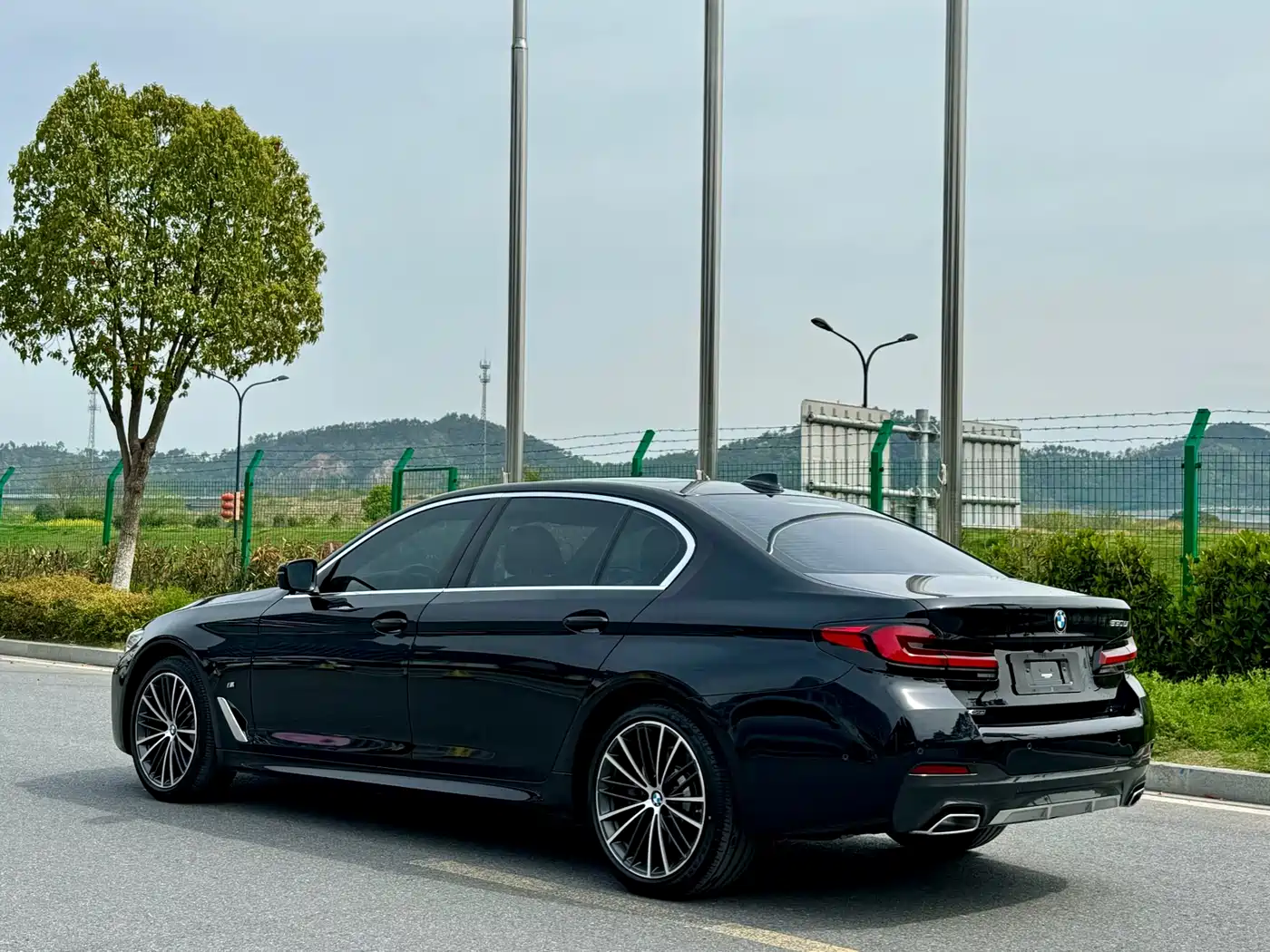 BMW 5 SERIES
