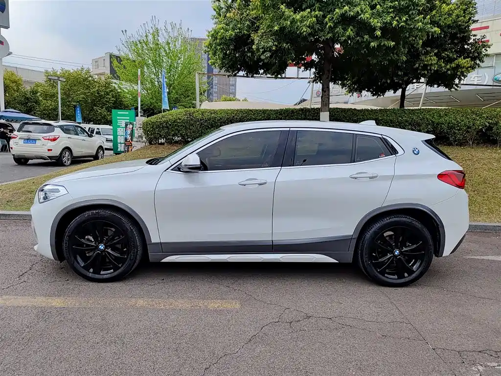 BMW X2 2020 sDrive20i M Off-Road Package фото 3