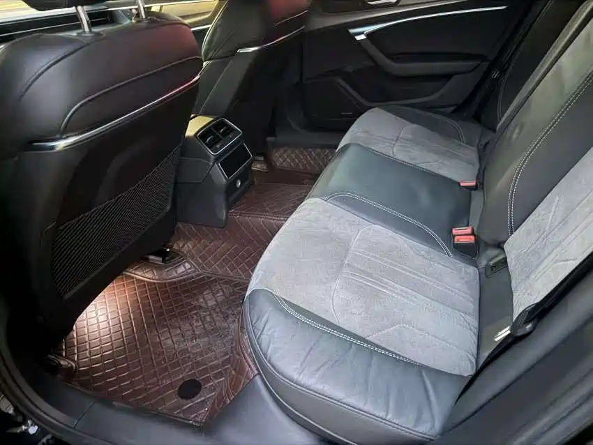 Audi A6L 2021 45 TFSI Exclusive Sport фото 5
