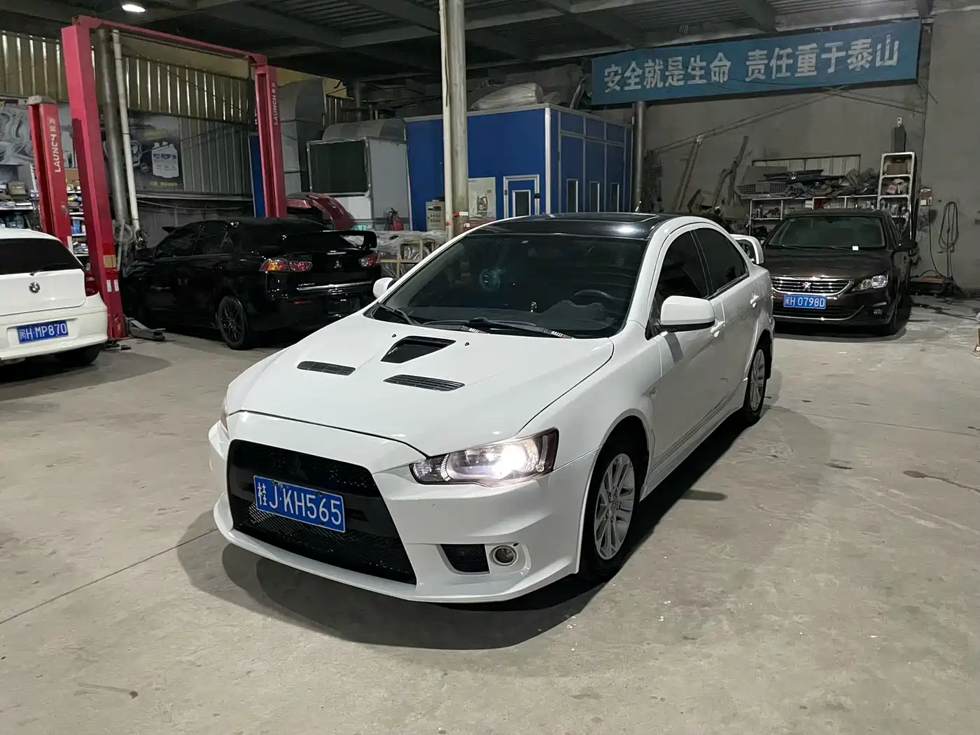 Mitsubishi Lancer EX 2011 Zhi Shang Edition 1.8L CVT Luxury фото 7
