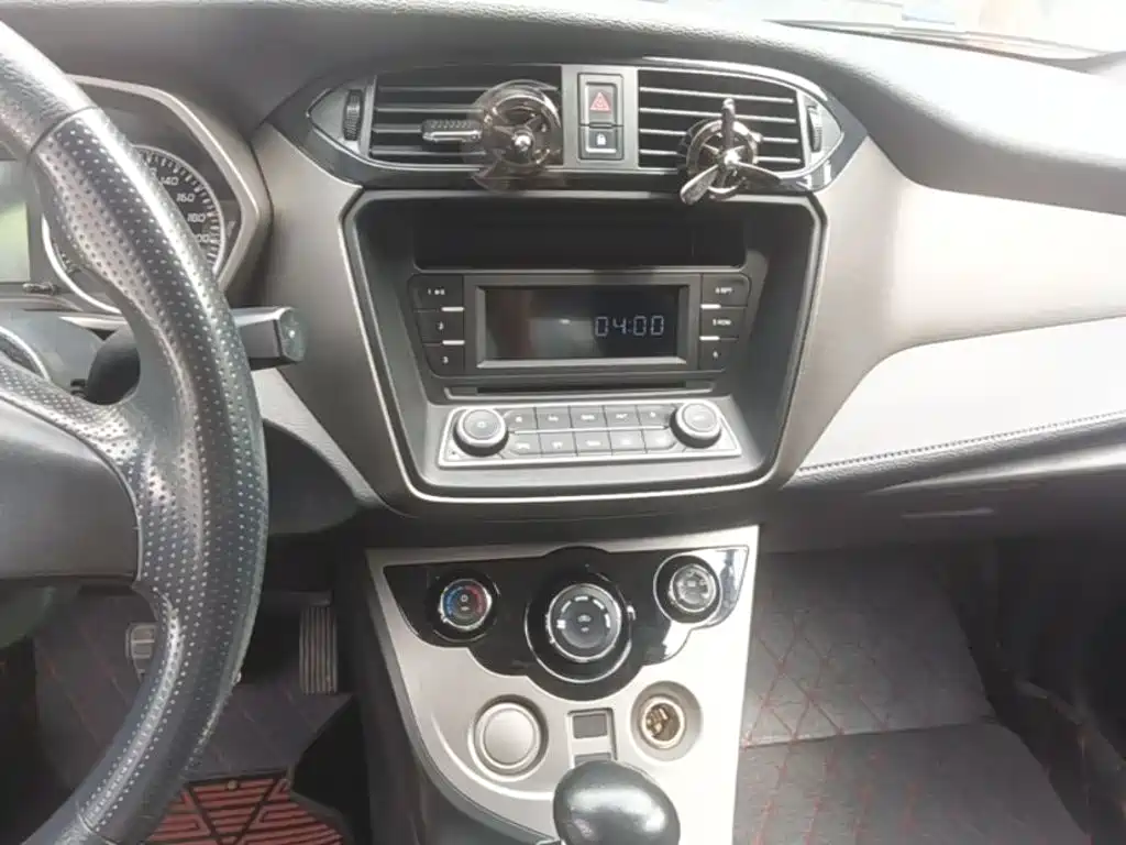Фото 13 - Haima M3