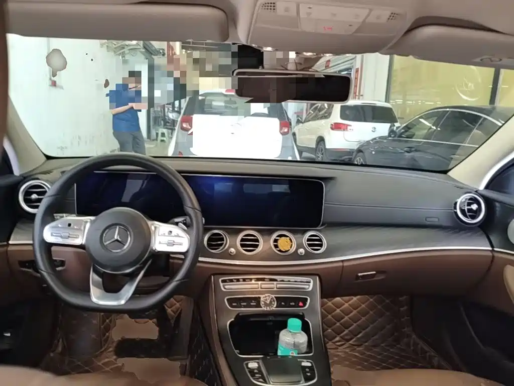 Mercedes-Benz E-Class 2019 E 300 L Sport Luxury фото 10