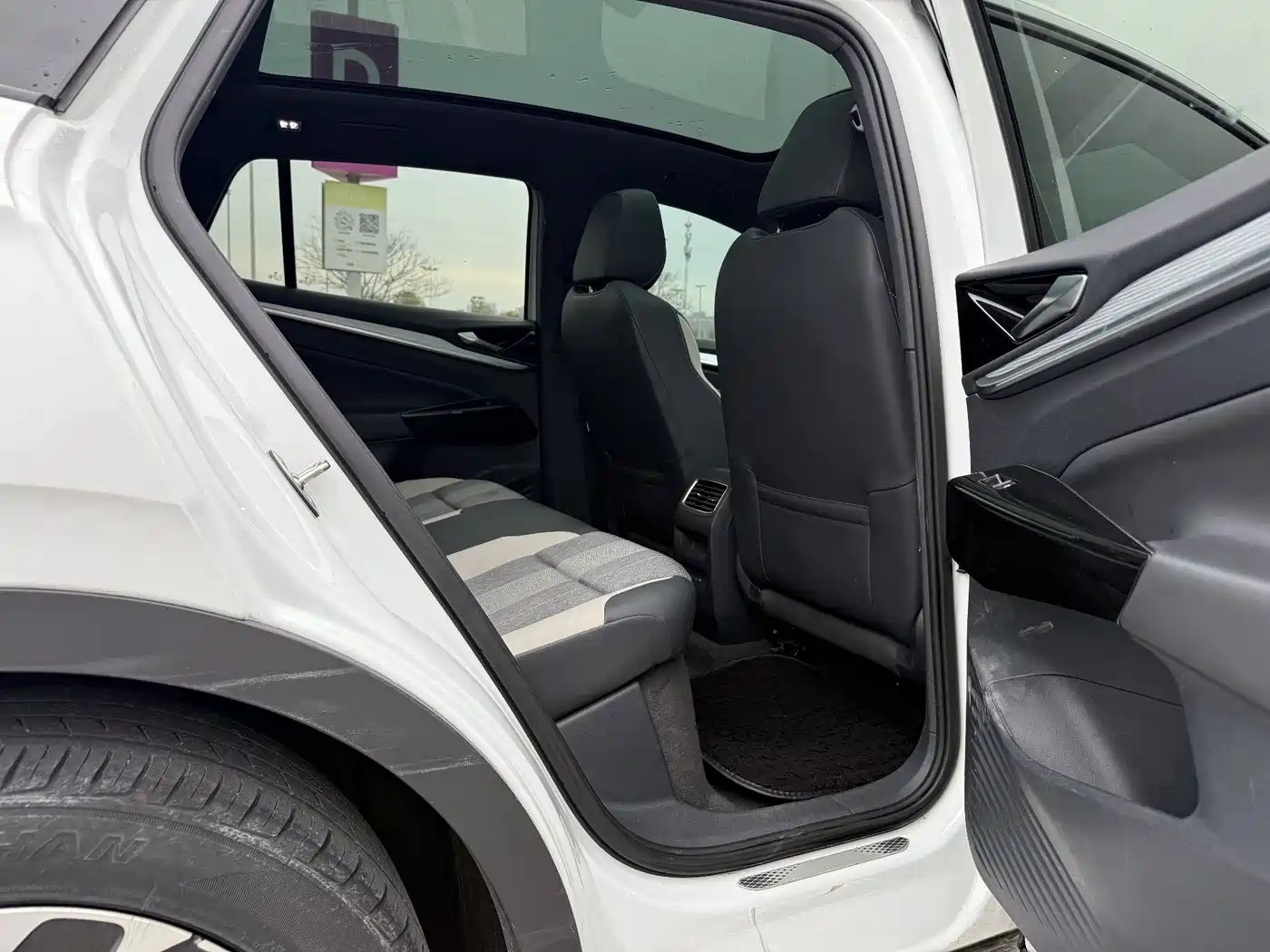 VOLKSWAGEN ID.4 CROZZ