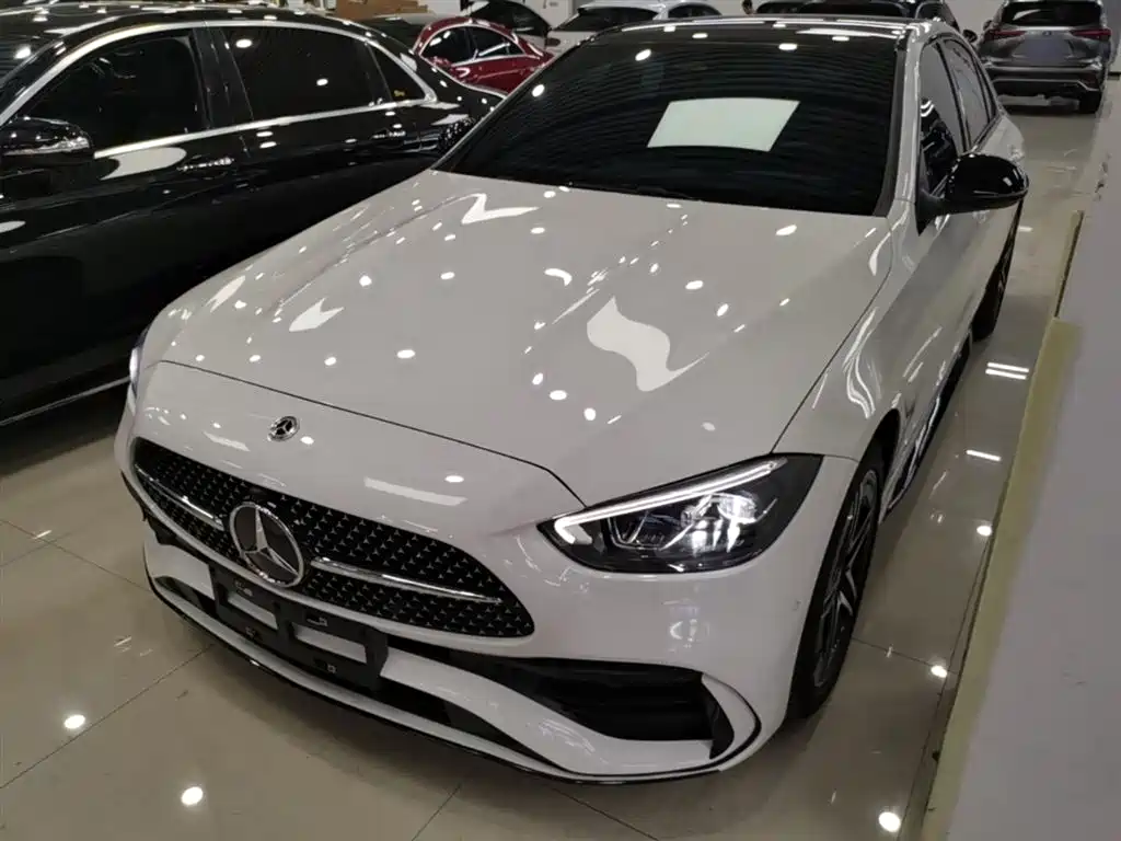 Mercedes-Benz C-Class 2023 Facelift II C 260 L Night Edition фото 2