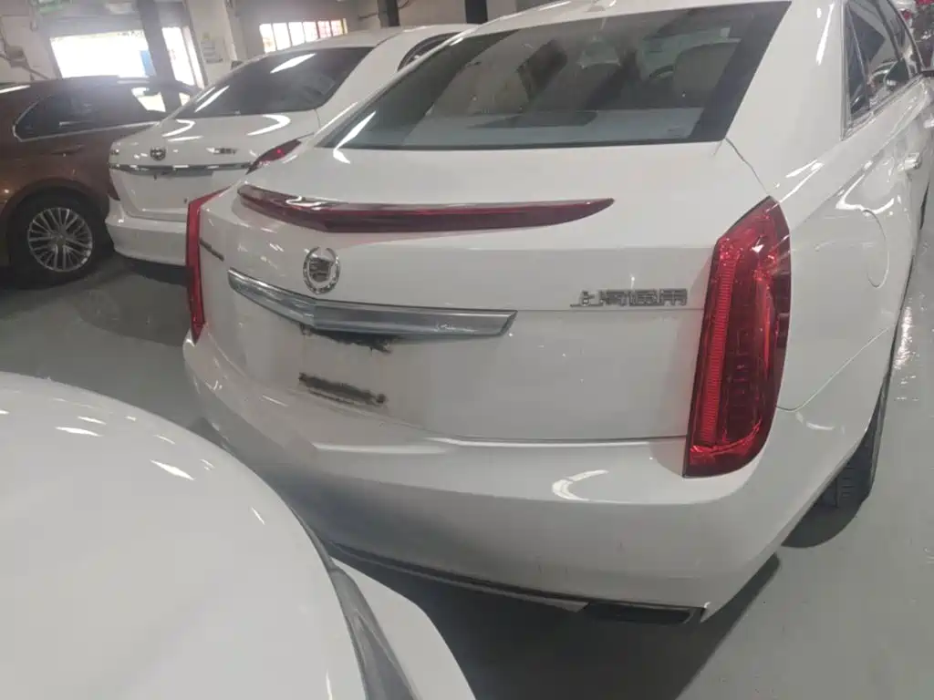 Photo 6 - Cadillac XTS