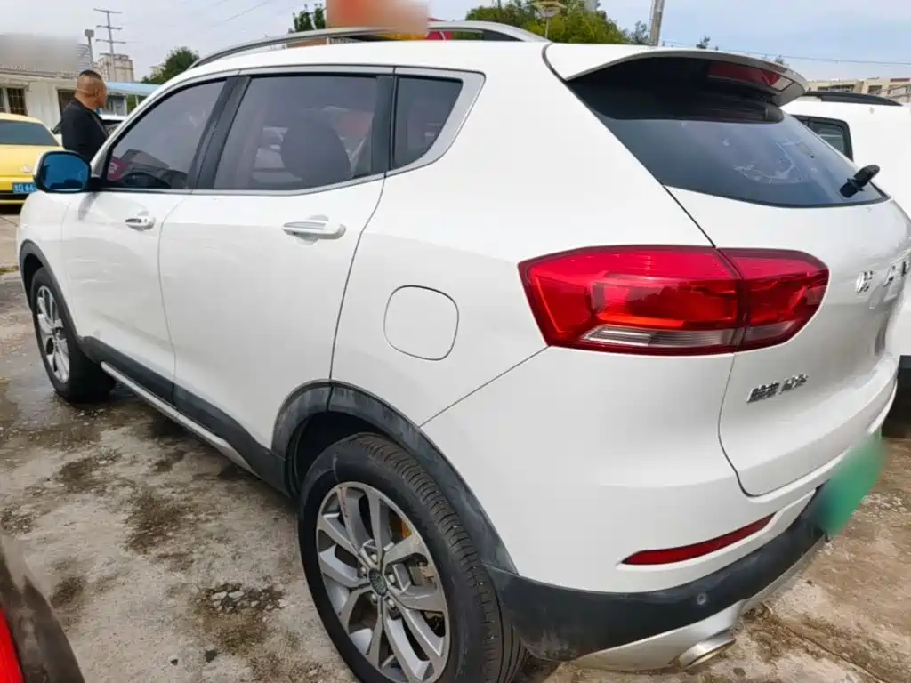 Photo 5 - Haval H2s
