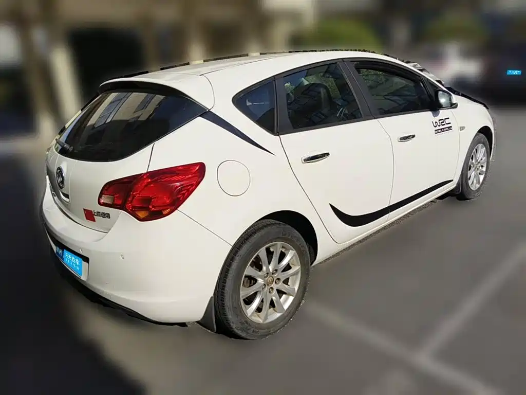 Фото 2 - Buick Excelle