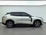 صورة 27 - Lynk & Co 08 EM-P