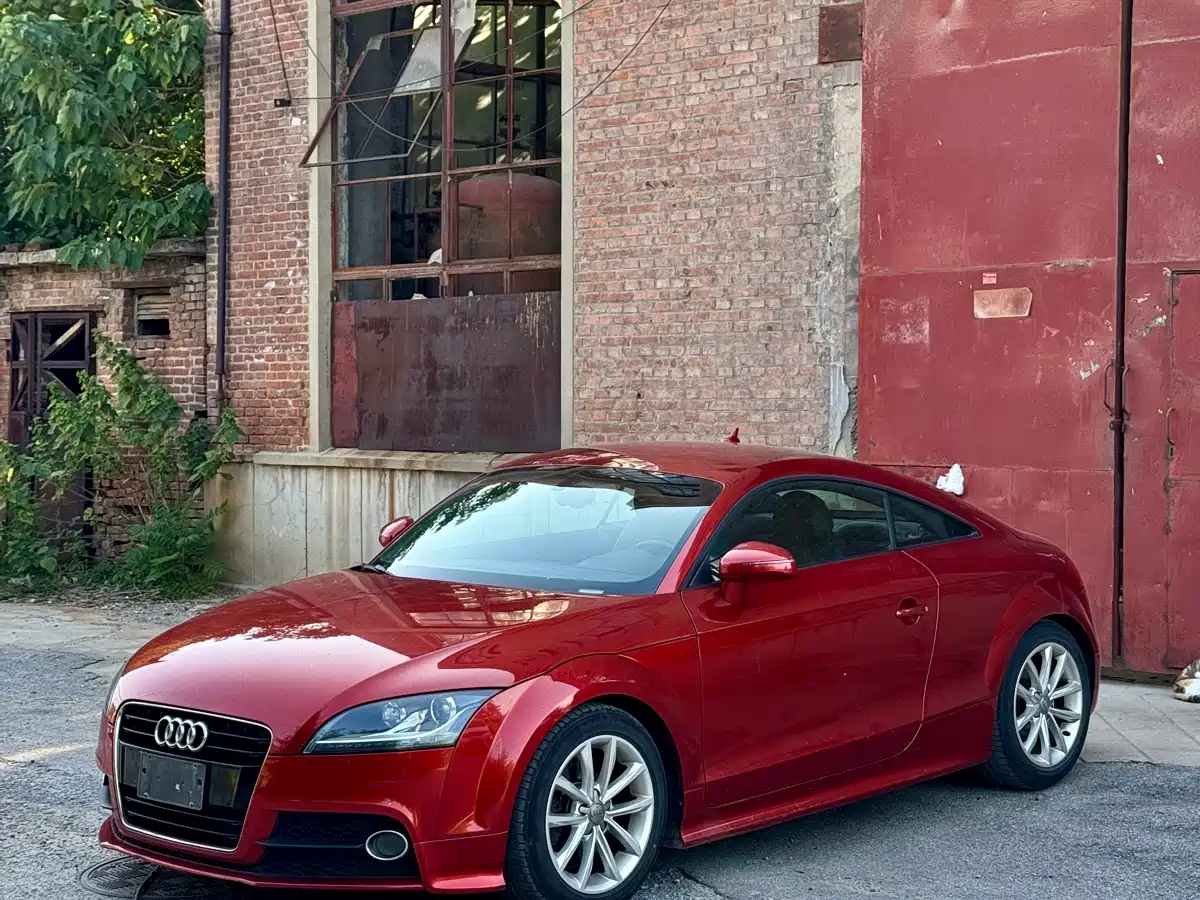 Audi TT 2013 2014 TT Coupe 45 TFSI Premium Edition