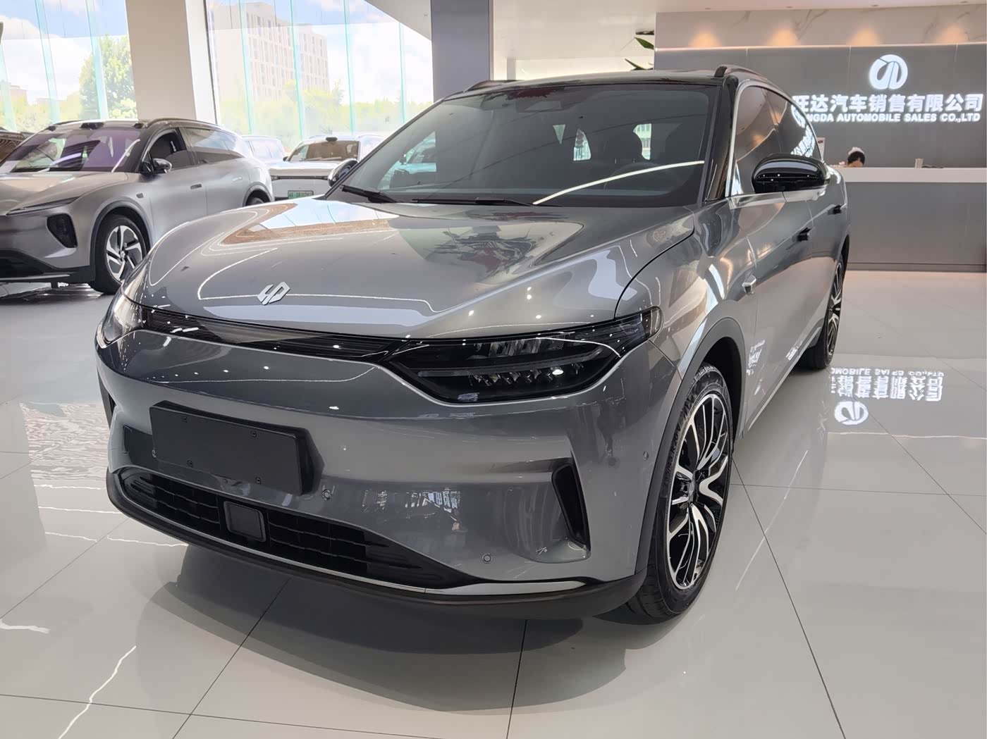 Leapmotor C11