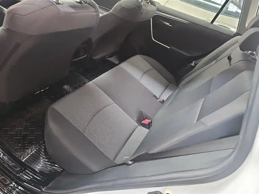 Toyota RAV4 Rongfang 2021 2.0L CVT 4WD Trend фото 11