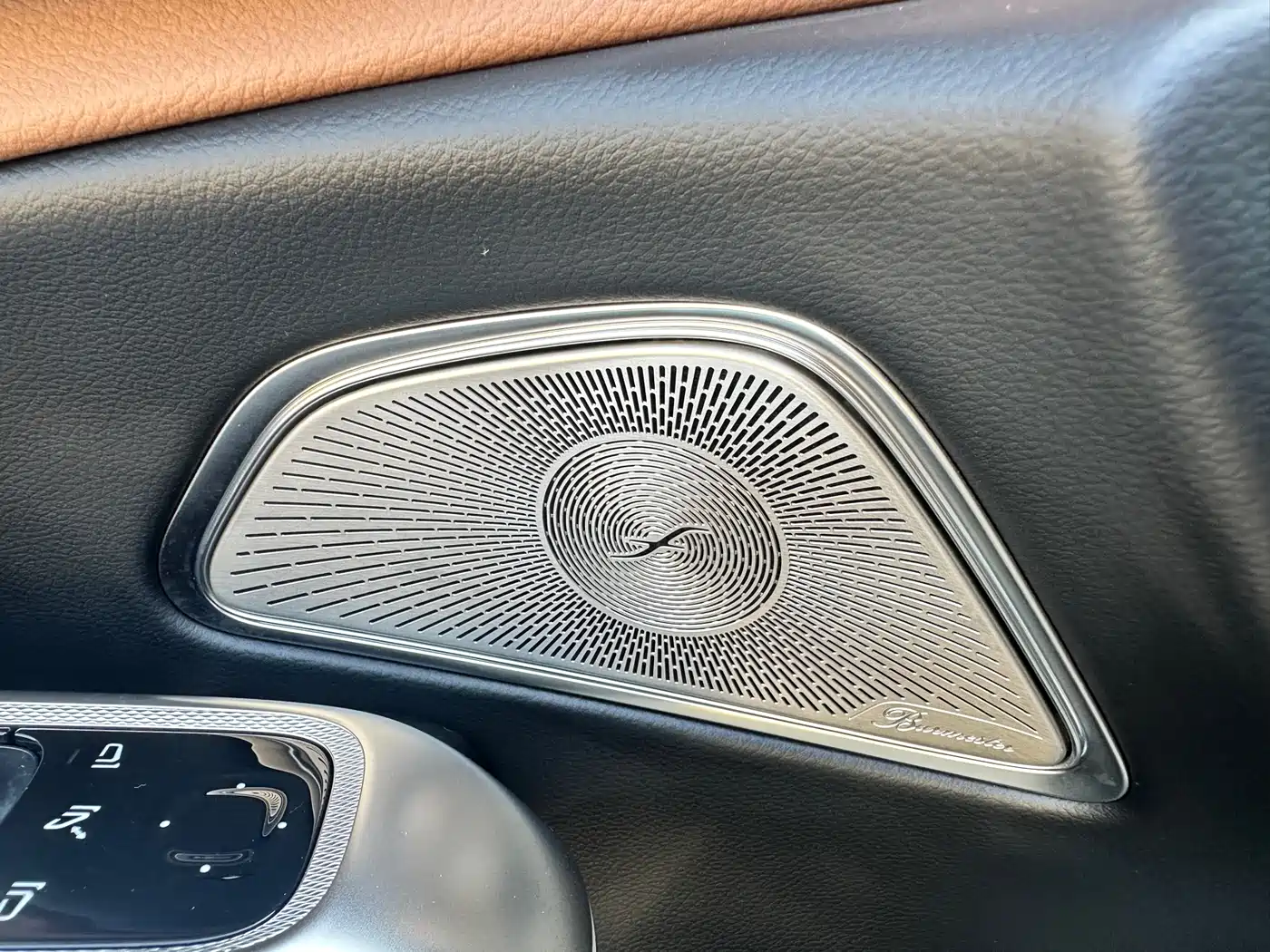 Mercedes-Benz E-Class 2025 Facelift E 300 L Luxury Sport фото 11