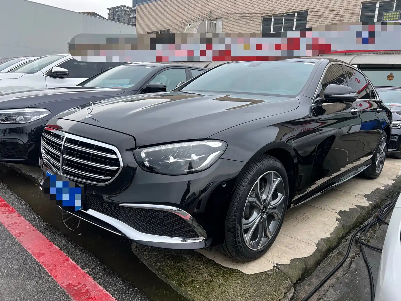 MERCEDES-BENZ E CLASS