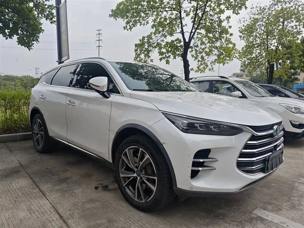 Фото 8 - BYD Tang New Energy