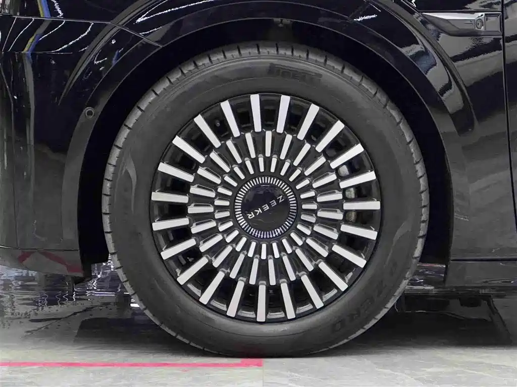 ZEEKR EXTREME KRYPTON 009