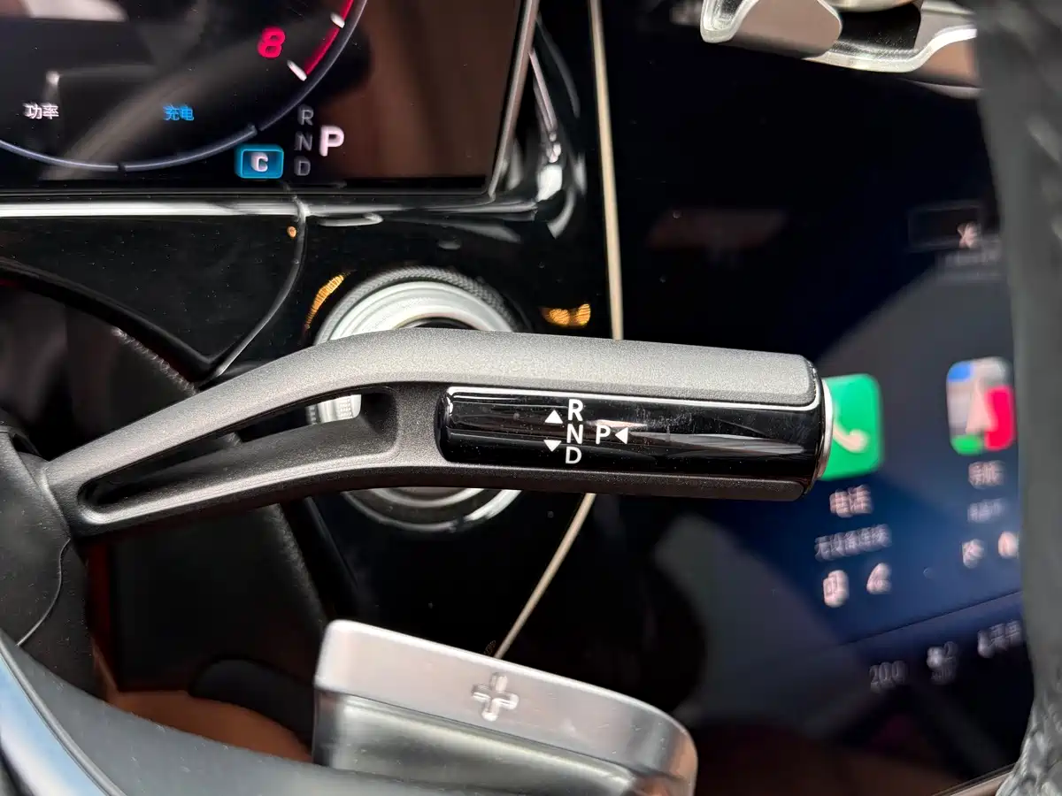 Mercedes-Benz E-Class, миниатюра 16