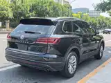Фото 3 - Volkswagen Touareg
