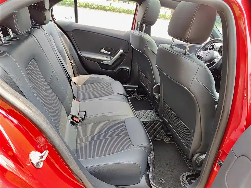 MERCEDES-BENZ A CLASS