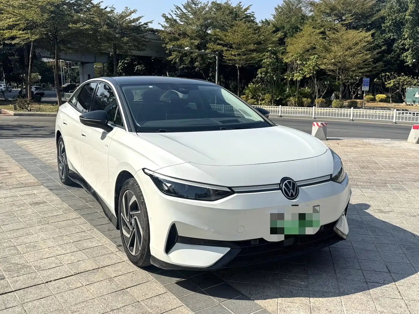 VOLKSWAGEN ID.7 VIZZION