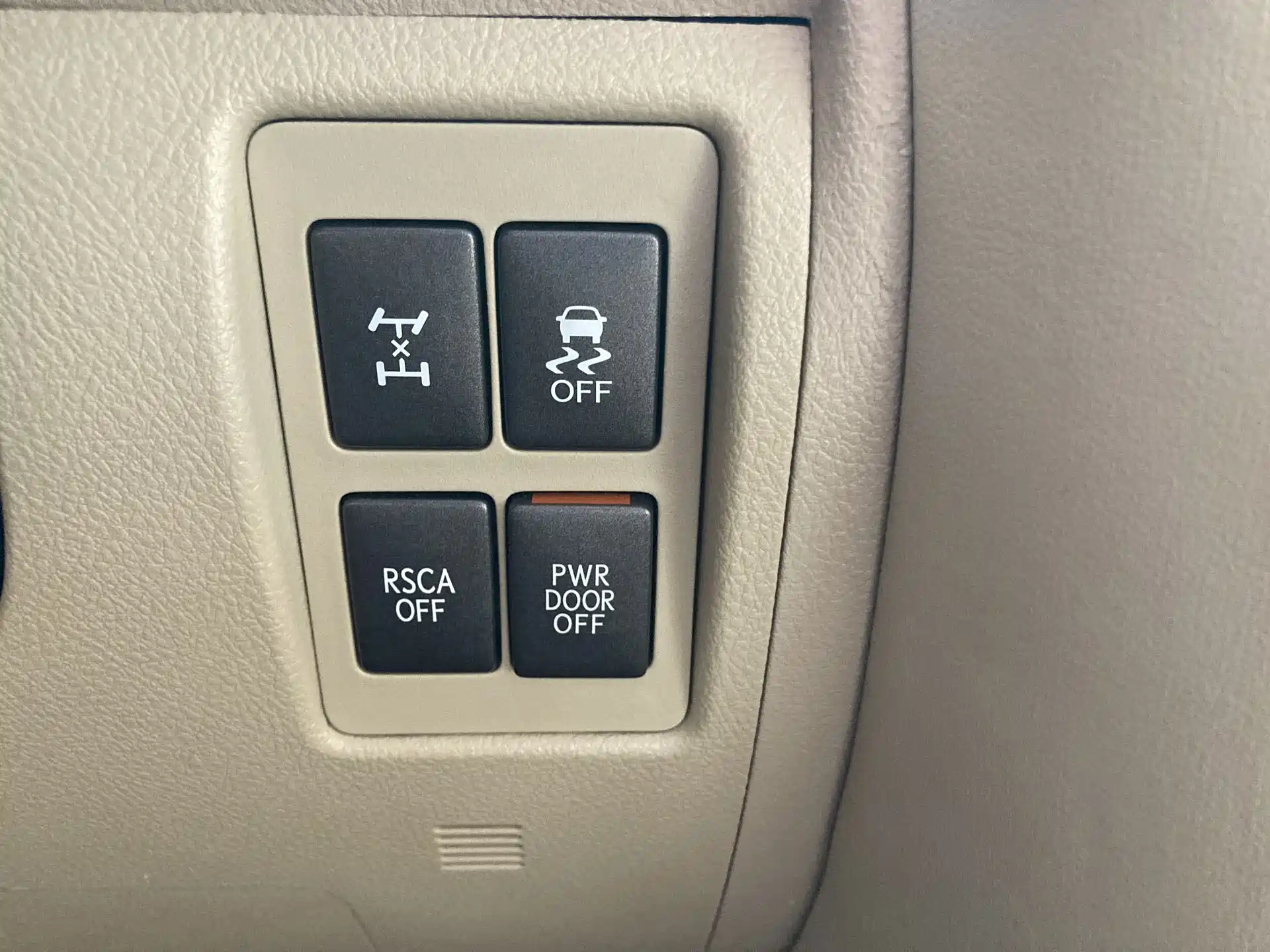 Фото 17 - Lexus LX
