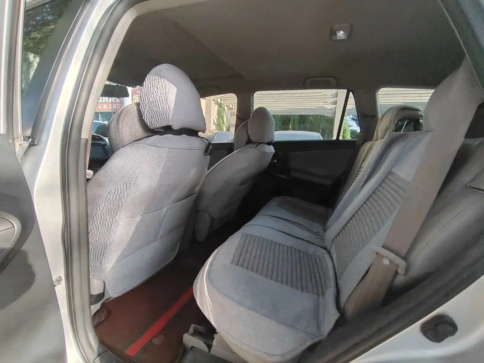 Фото 9 - Toyota RAV4