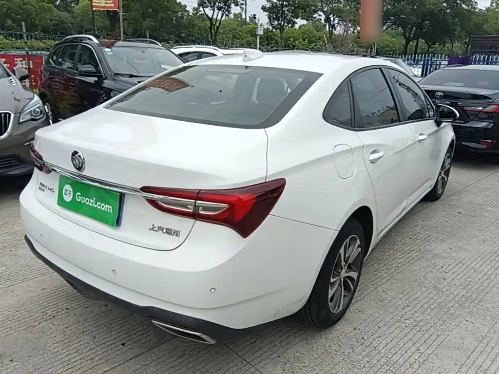 Buick Verano 2020 20T CVT Leading фото 7