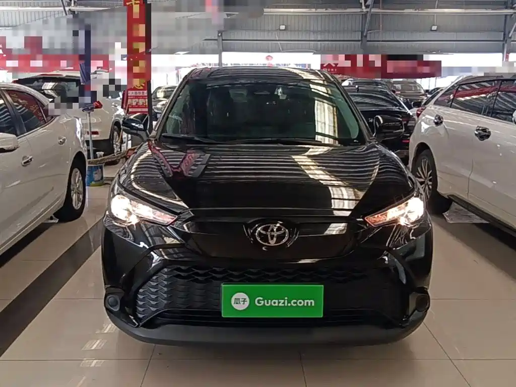 Toyota Frontlander 2023 2.0L CVT Leading Edition фото 3