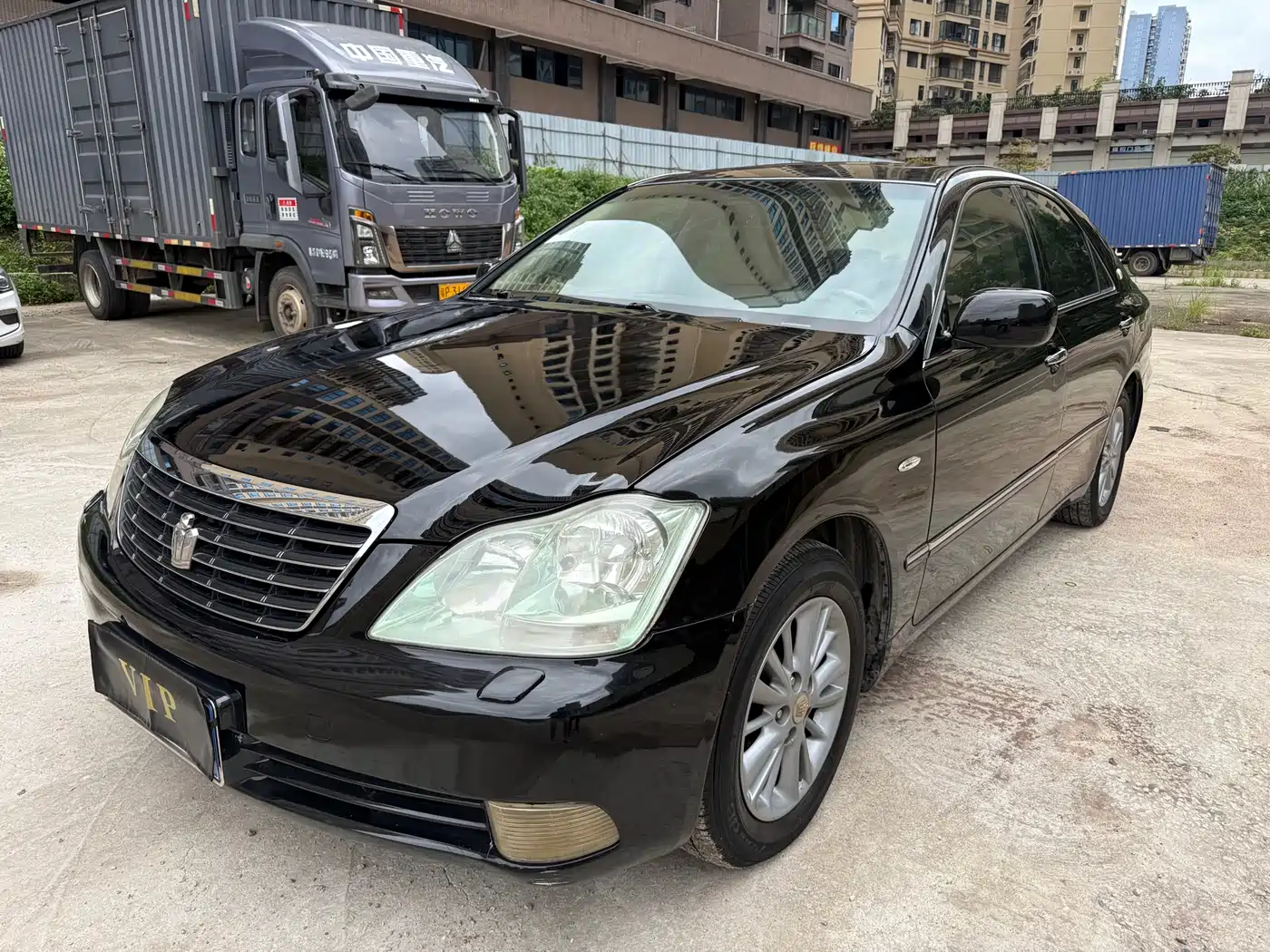 Photo 3 - Toyota Crown