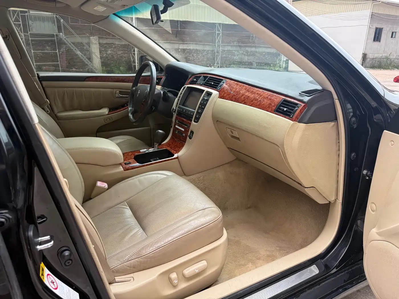 Photo 14 - Toyota Crown