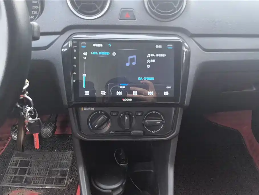 Volkswagen Jetta 2017 1.5L Manual Fashion фото 13