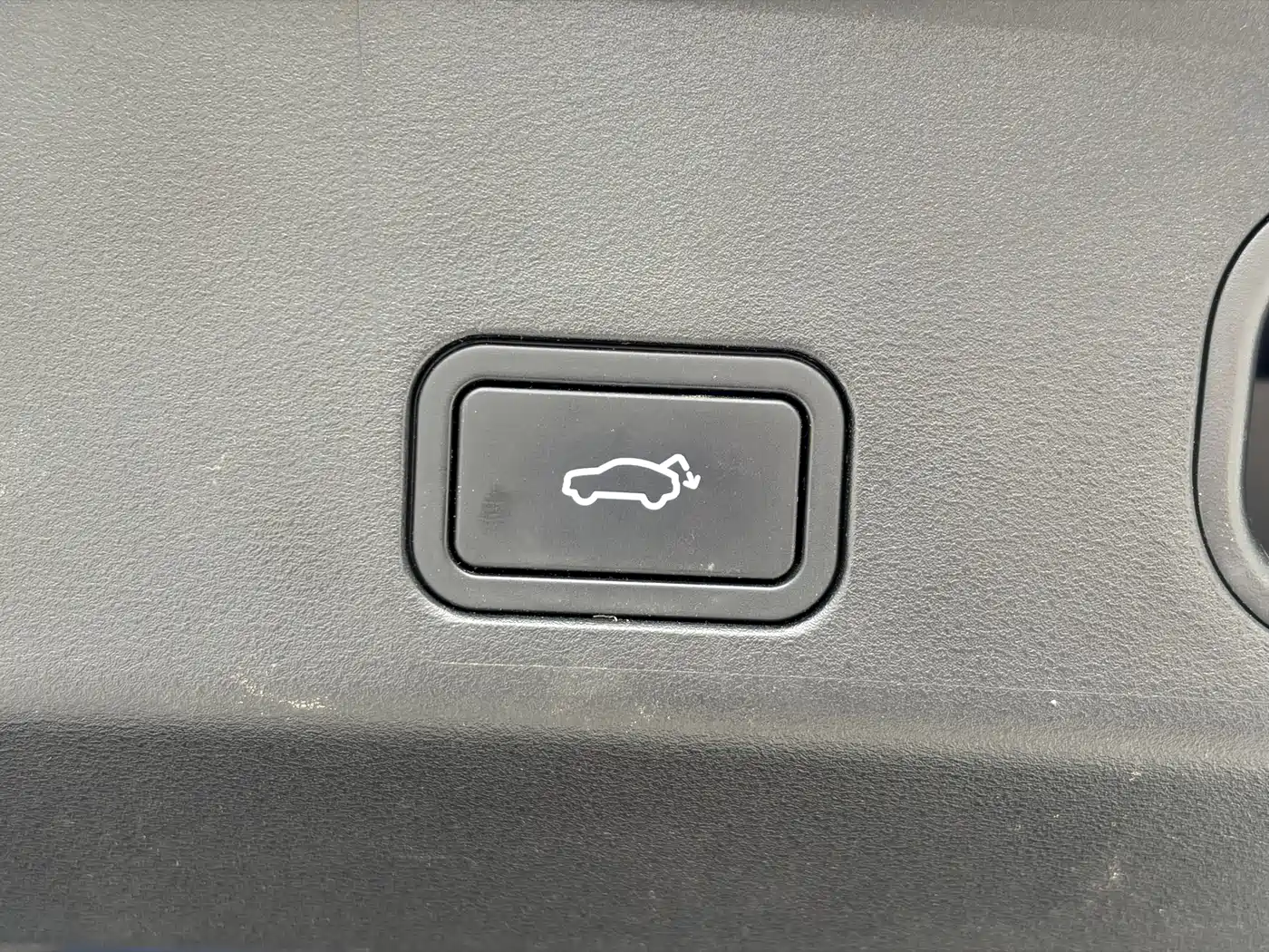 GEELY AUTOMOBILE BOYUE L