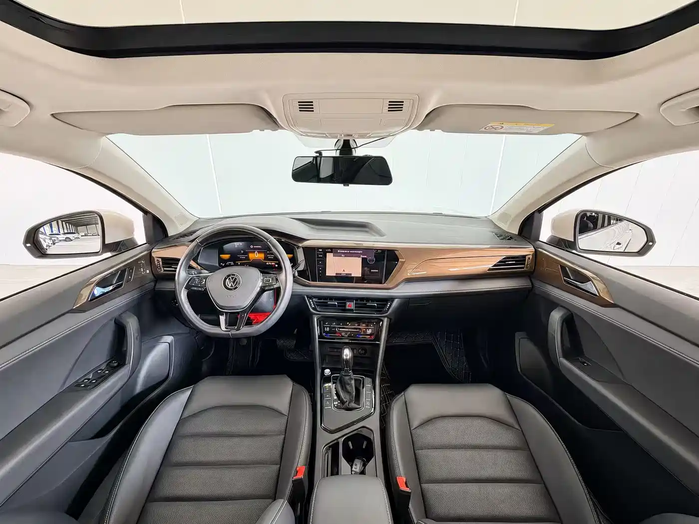 Volkswagen Tharu, миниатюра 19