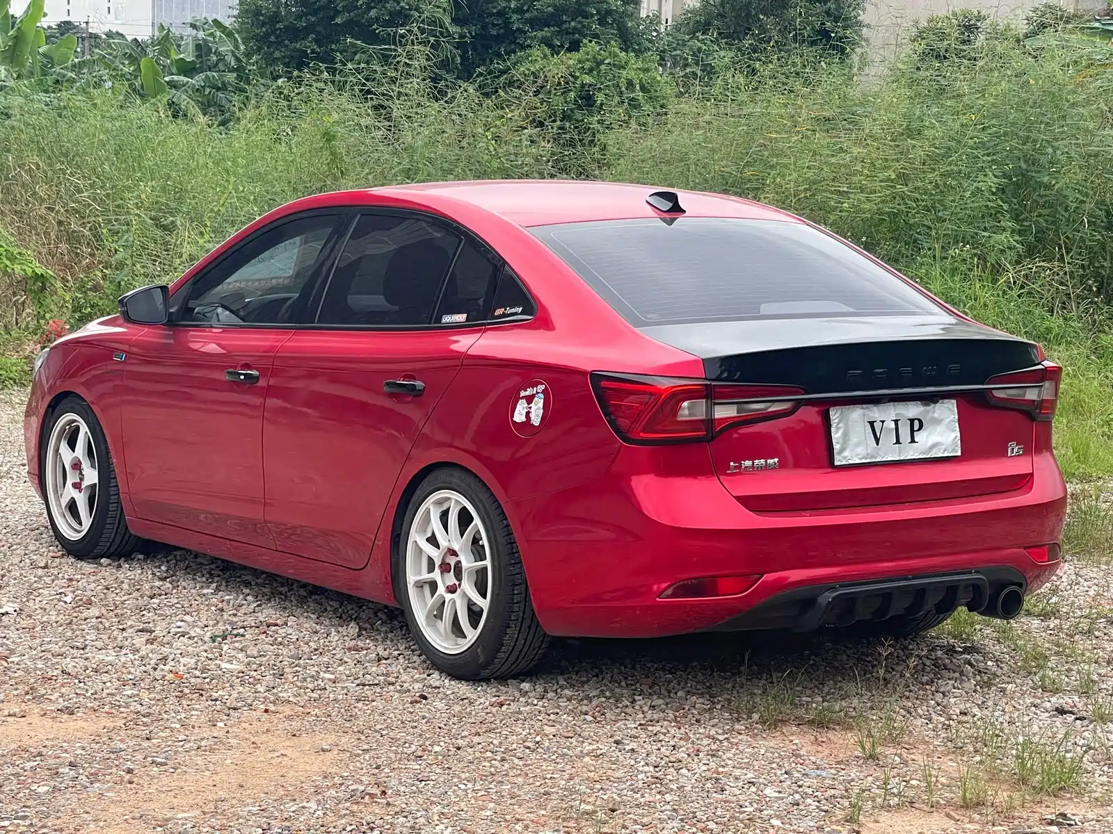 Фото 7 - Roewe i5