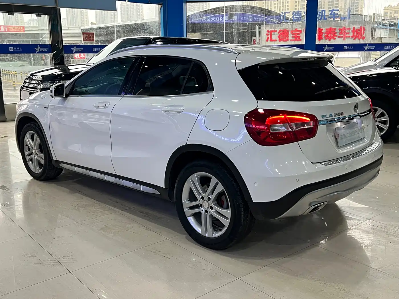 Mercedes-Benz GLA 2017 GLA 200 Dynamic фото 13