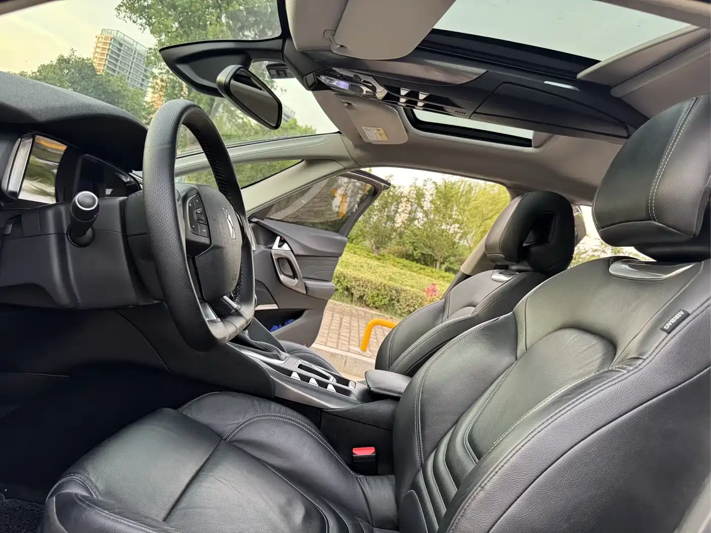 DS 5 2014 2014 1.6T Luxury THP200