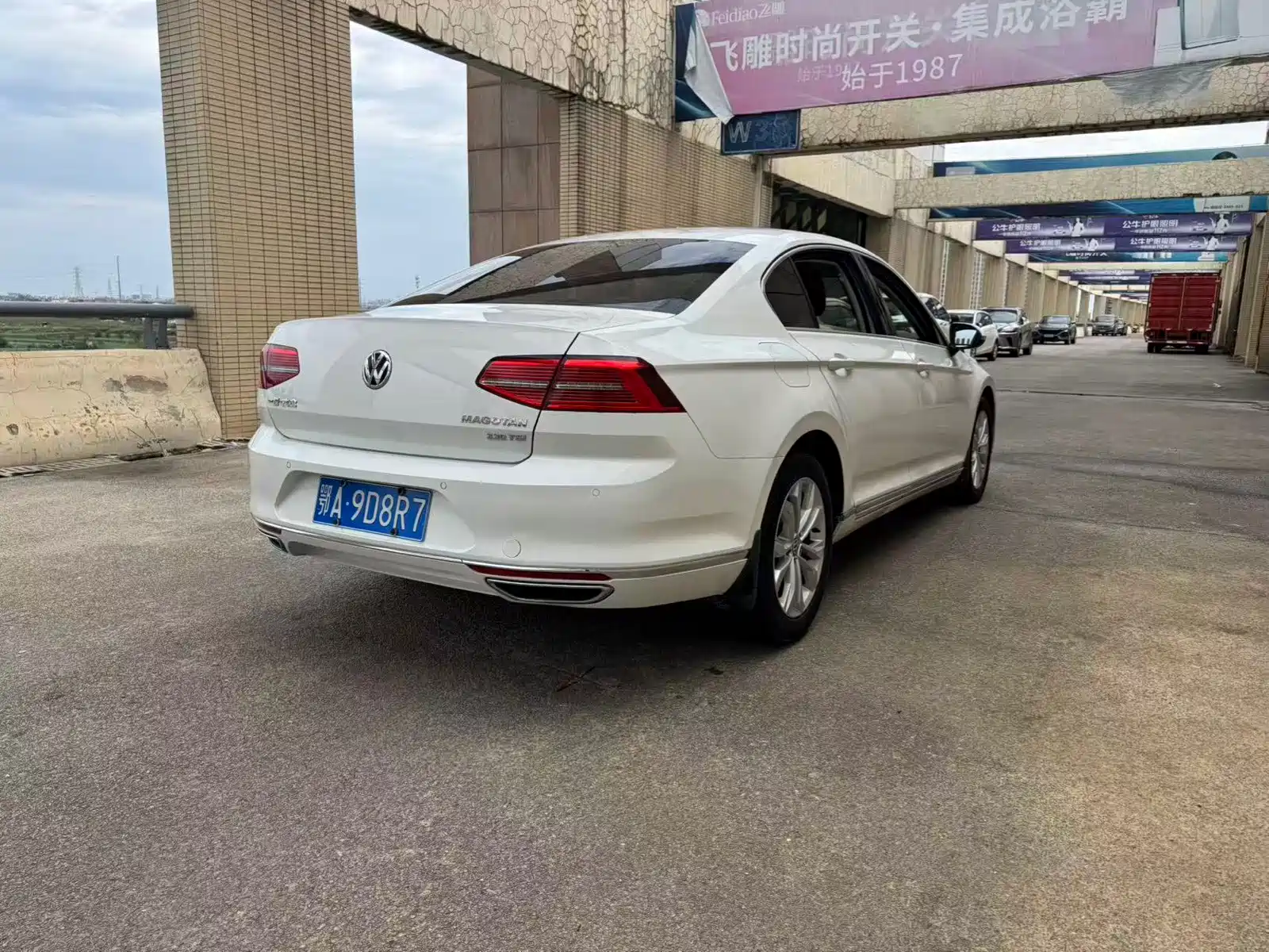 صورة 13 - Volkswagen Magotan