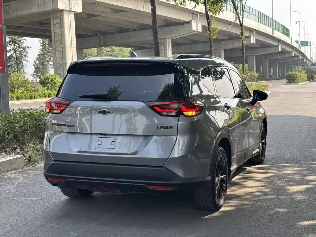 Chevrolet Volando 2019 2018 Redline 530T Auto Premium Edition (5+2 seater) China V