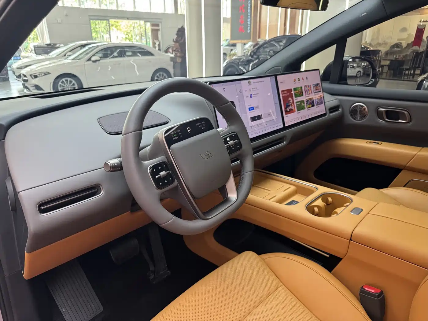 Li Auto i6 2025 2025 4WD Base Model
